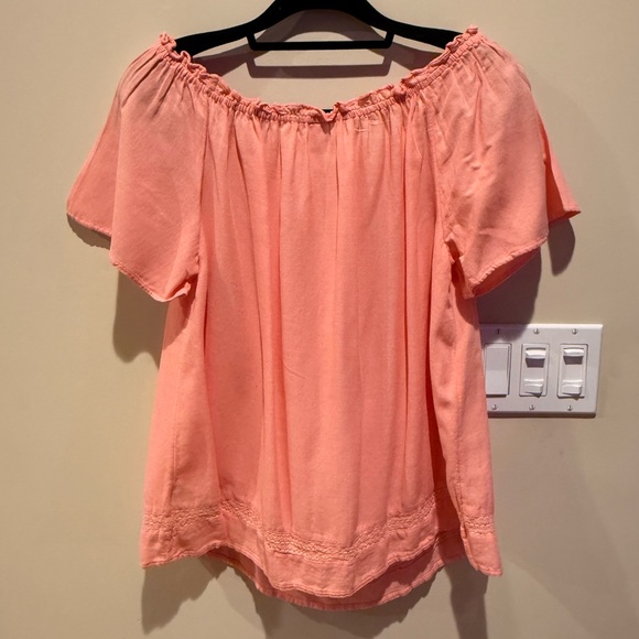 EUC Size XL Old Navy Coral Color Off-Shoulder Blouse - Picture 2 of 4